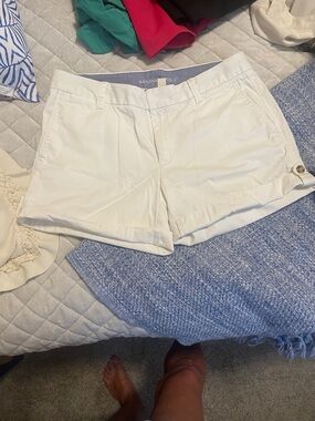 Banana Republic White Roll-Cuff Cotton Shorts